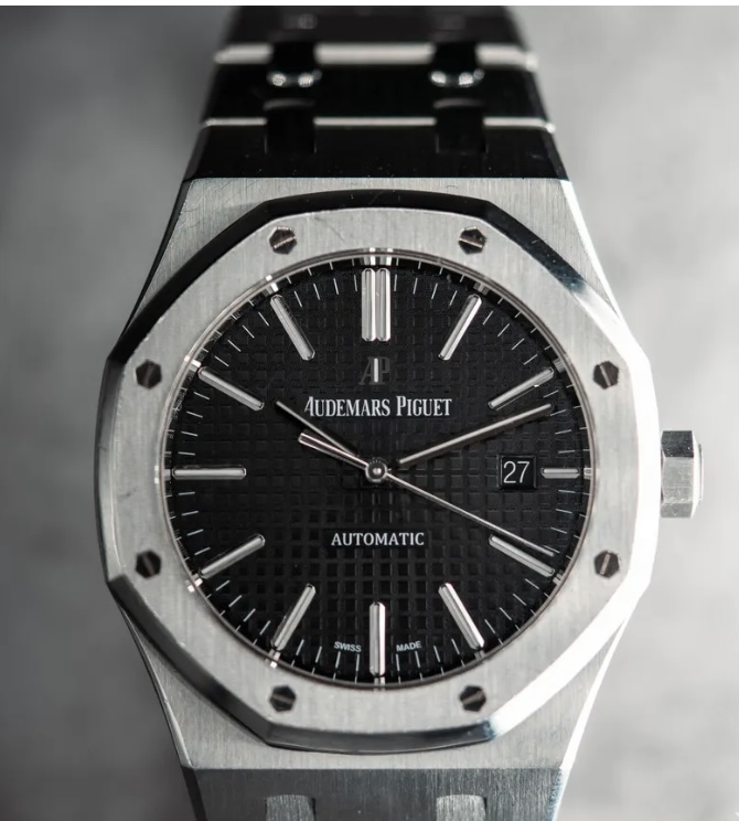 15400 black dial sale